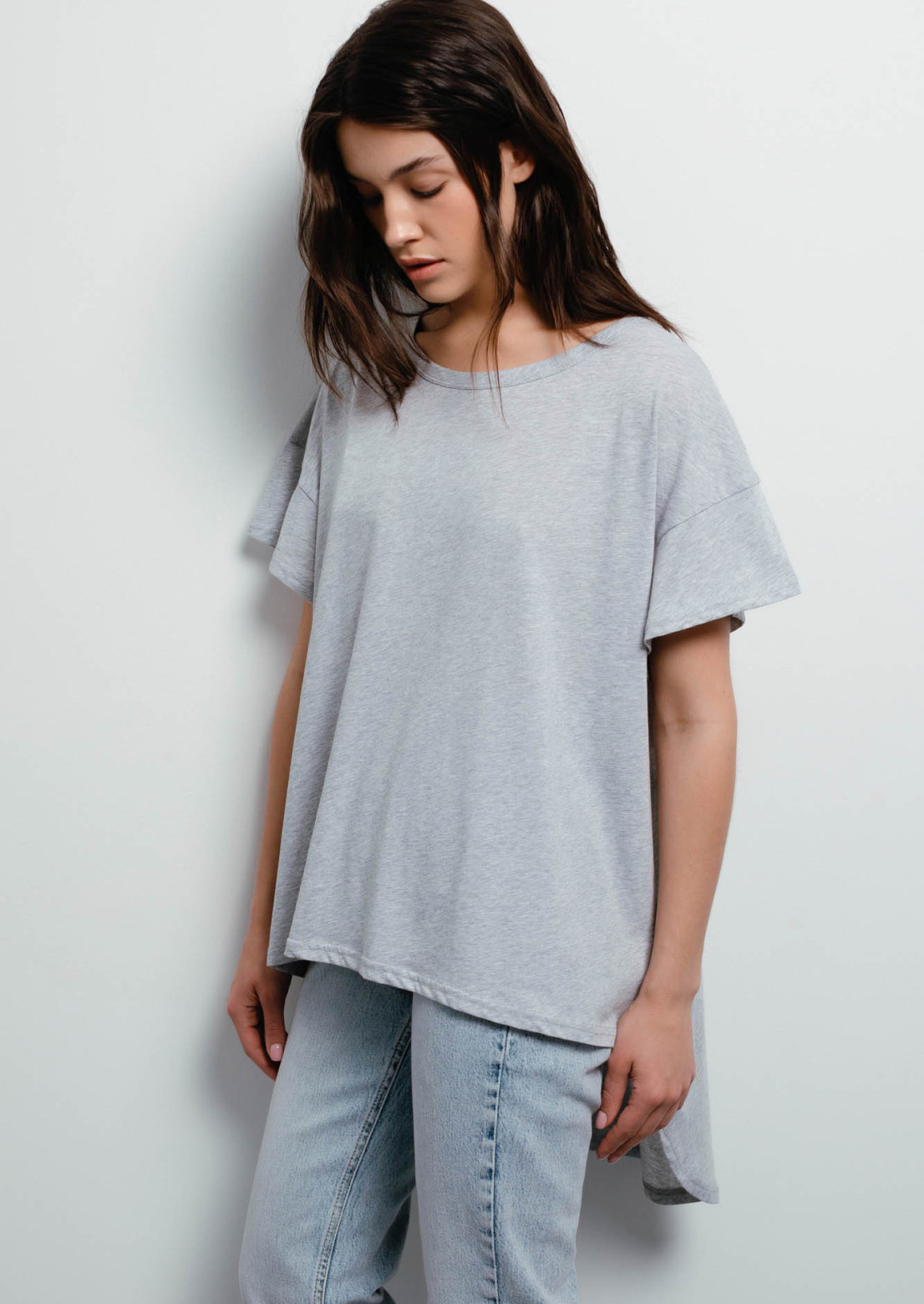 Grey melange T-shirt with a tail made of jersey